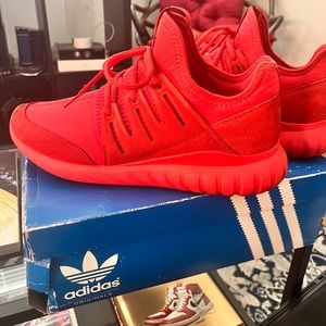 Adidas Tumblr Radial